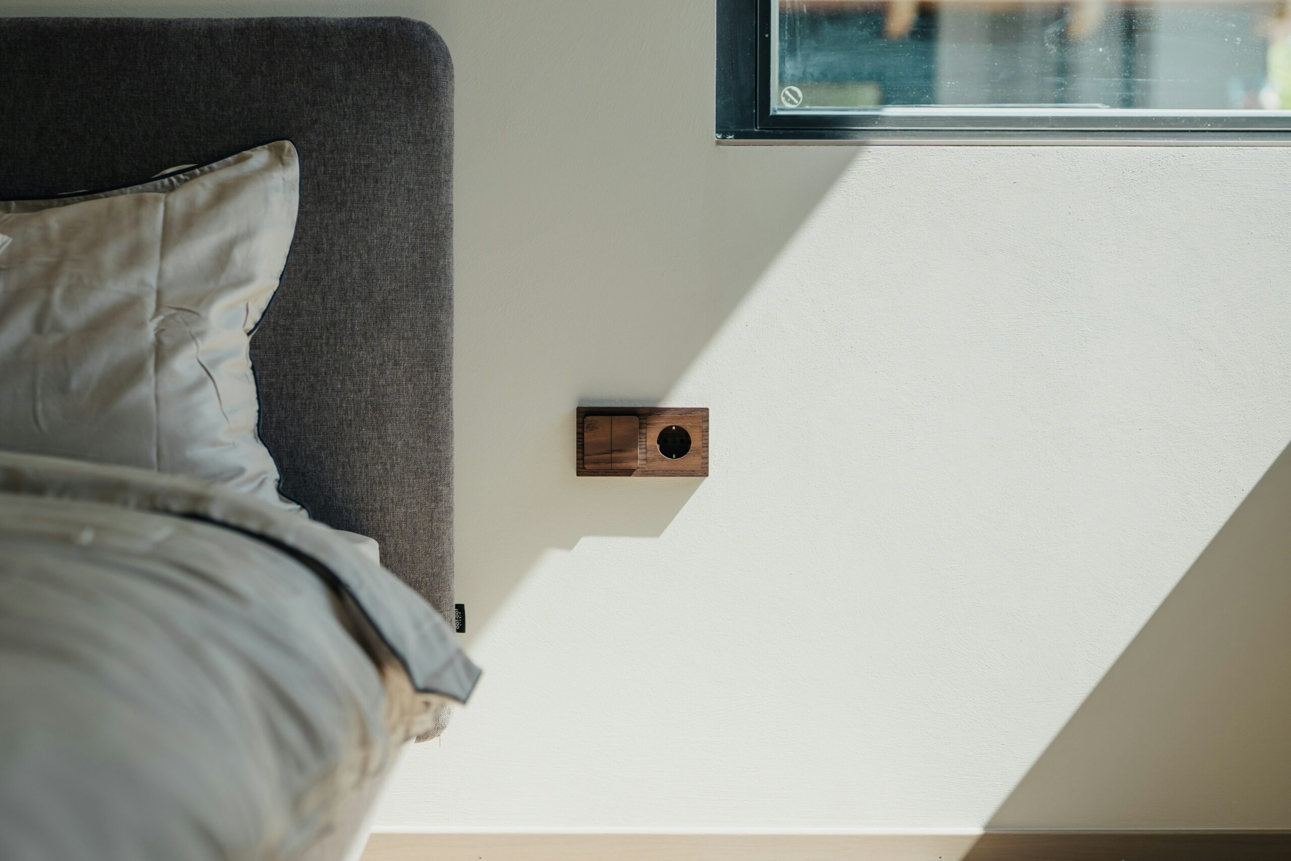 Smart Home Devices for Health: A Cost-Benefit Analysis for Long-Term Wellness